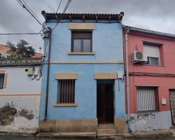 Venta de casa reformada en Calatorao photo 0