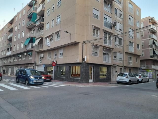 A UN PASO DE TODO. PISO COMPLETAMENTE REFORMADO. photo 0