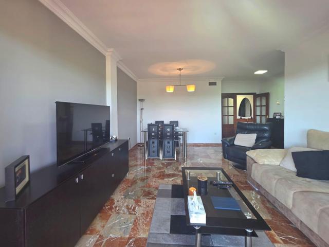 PISO DE 4 HABITACIONES CON PLAZA DE PARKING Y TRASTERO EN C-TARRAGONA photo 0
