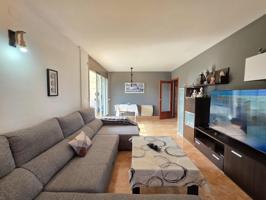 PISO DE 3 HABITACIONES DOBLES EN EL CENTRO photo 0