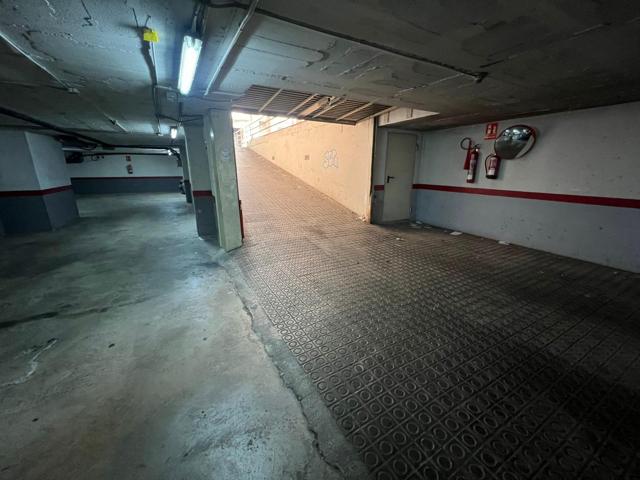 ¡¡ PLAZA DE PARKING EN EL CENTRO DE VILANOVA I LA GELTRÚ !! photo 0