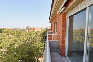 ¡ ATICO ESQUINERO EN MOLI DE VENT - VILANOVA I LA GELTRU !! photo 0