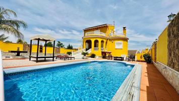 Magnifica villa en Orihuela con piscina privada photo 0