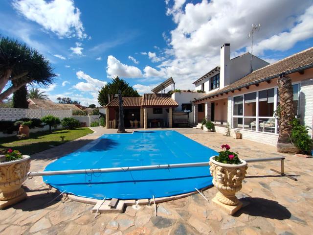 VILLA INDEPENDIENTE EN VILLAMARTÍN - ORIHUELA photo 0