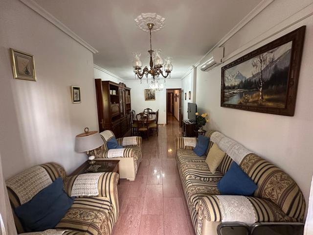 Venta vivienda completamente amueblada, lista para vivir, entre Arroyo del Moro y Ctra. Trassierra. Córdoba photo 0