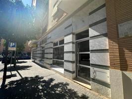 LOCAL EN VENTA CON POSIBILIDAD DE CONVERTIR EN VIVIENDA photo 0