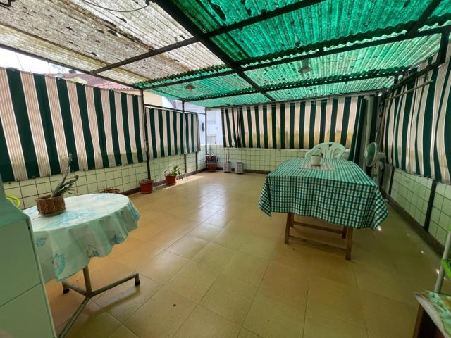 ¡Piso en venta en el centro de Santoña con gran terraza! photo 0