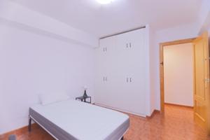 Alquiler de habitación individual en zona Av. Alfonso XIII de Elda. photo 0