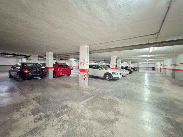 AMPLIA PLAZA DE GARAJE EN ZONA PADRE MANJÓN photo 0
