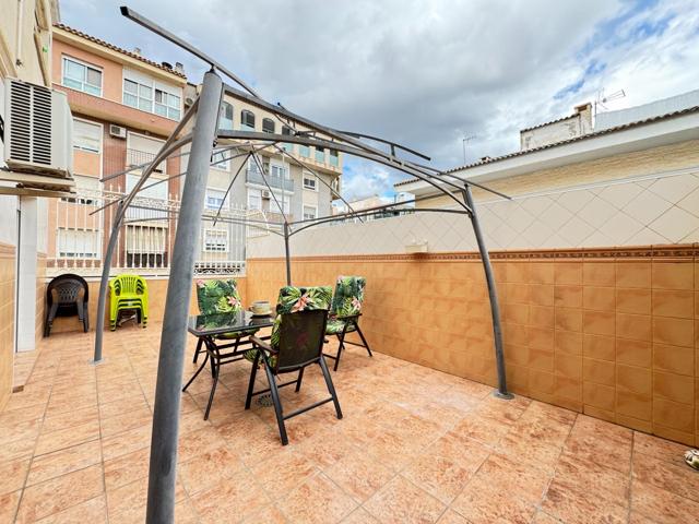 LO MEJOR DE UN BUNGALOW EN EL CENTRO DE LA CIUDAD EN ESTADO IMPECABLE photo 0
