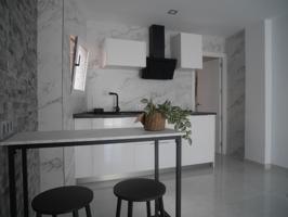Piso reformado SIN AMUEBLAR en alquiler en Elda. photo 0