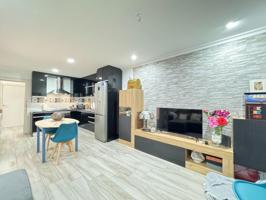 ESTUPENDO PRIMER PISO REFORMADO EN AVENIDA DE SAX photo 0