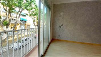 🏠 ¡Oportunidad en el centro de Les Roquetes! Piso luminoso y bien ubicado photo 0