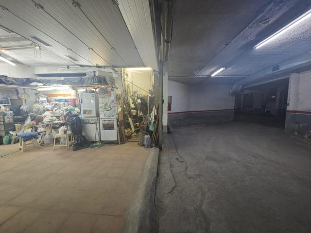 🚗 Se vende amplio garaje cerrado de 45 m² en planta sótano 🔐 photo 0
