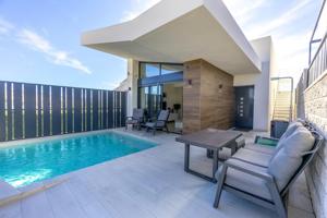 Res. Peara II, Chalet Semi-independiente de estilo moderno con 2 dormitorios y piscina privada photo 0