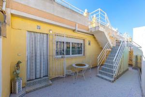 Acogedora quad con 2 dormitorios y solárium privada - situada en el popular Los Altos, Torrevieja photo 0