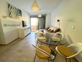 ESTUPENDO PISO - ZONA LA VEGA photo 0