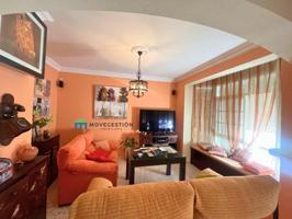 ¡Tu Dúplex Ideal en el Corazón de Ubrique! 🏡✨ photo 0