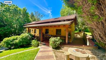 Preciosa casa con jardín en Langreo photo 0