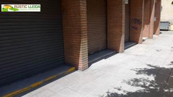 LOCAL COMERCIAL (DE UNOS 25 M2) CON TERRAZA, EN EL CENTRO DE TÀRREGA. photo 0