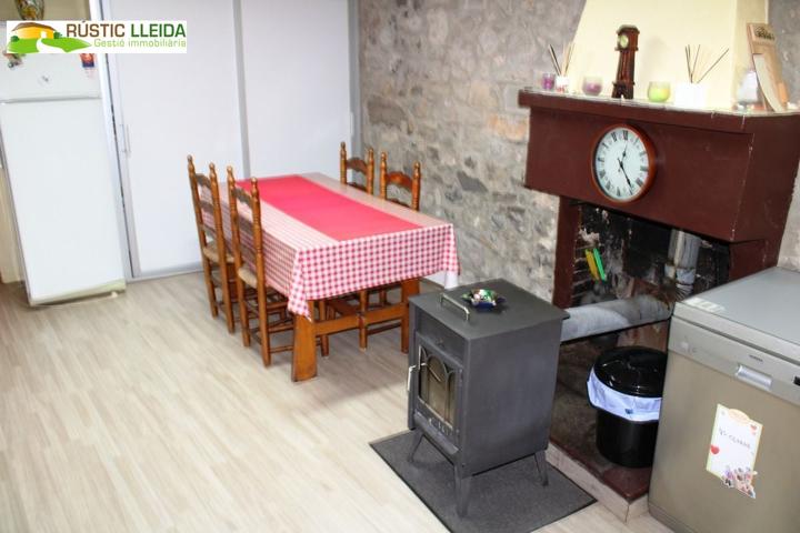 CASA (DE UNOS 435 M2) EN TÀRREGA. photo 0