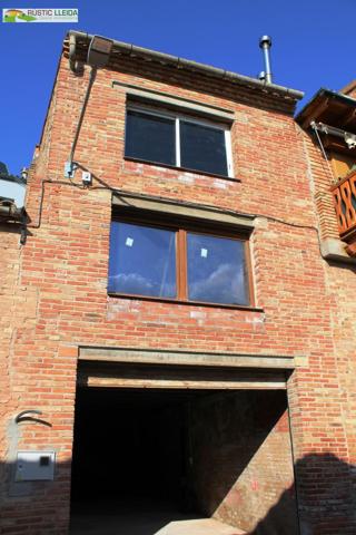 CASA (DE UNOS 222 M2) EN LOS ALREDEDORES DE LES BORGES BLANQUES. photo 0