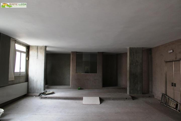 ¡Oportunidad en Tàrrega! Local comercial de 89 m2. photo 0