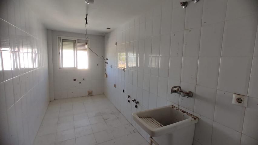 PISO DE VPO CON GARAJE Y TRASTERO photo 0