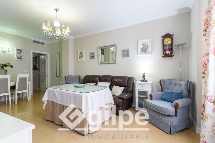 Piso en venta en Calle San Sebastián, Marchena - ¡Con plaza de garaje incluida! photo 0