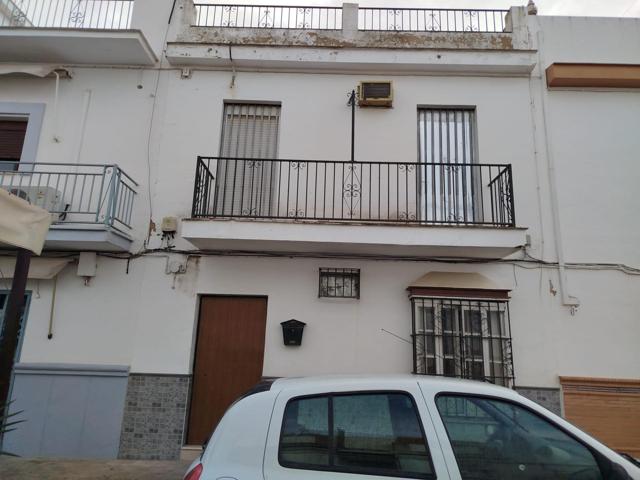 CASA EN VENTA EN LA CALLE MADRE DE DIOS photo 0