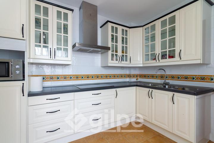 Inmueble en Venta en la Barriada de Rubercon, Marchena – Vivienda de 3 Dormitorios, Cochera y Patio photo 0