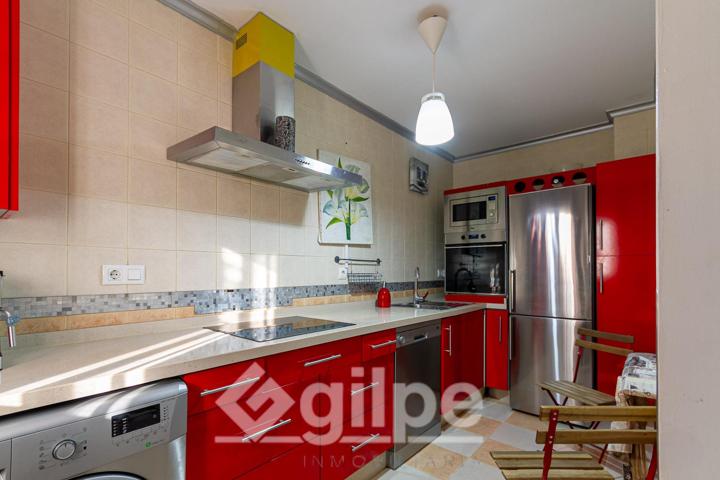 Piso en venta en Marchena con piscina. photo 0