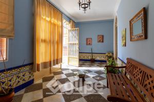 Casa en venta en Marchena, barrio de Madre de Dios. photo 0