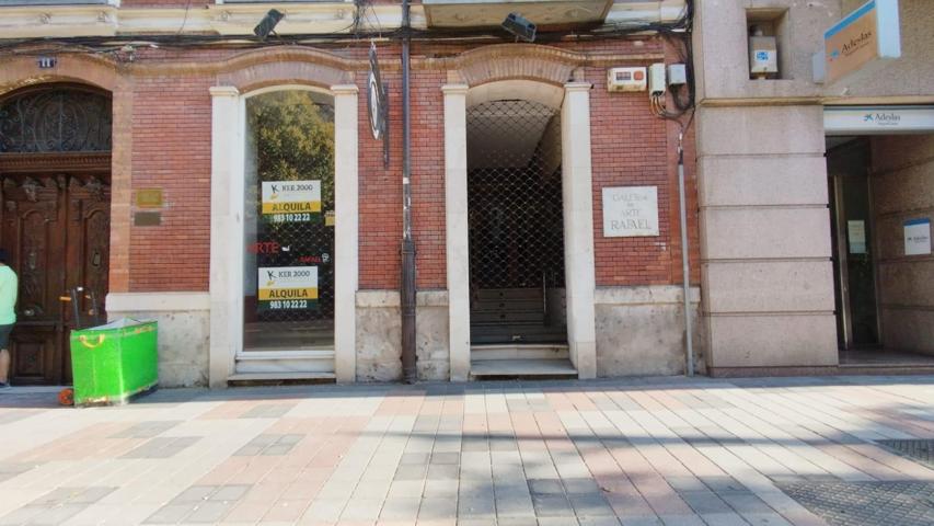Amplio local comercial en zona céntrica de Valladolid photo 0