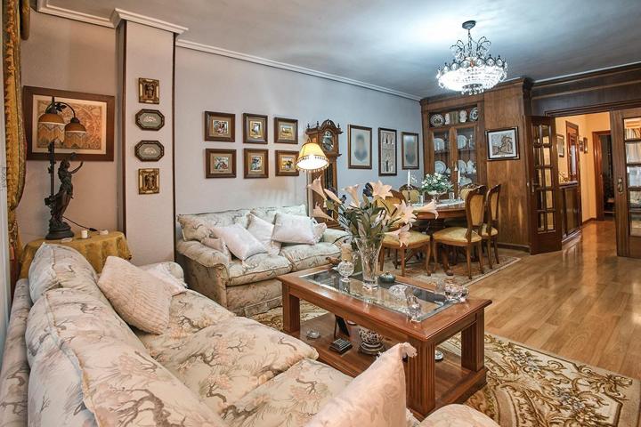 Espectacular vivienda en venta en el centro photo 0