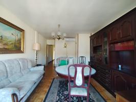VIVIENDA JUNTO A PASEO DE ZORRILLA photo 0