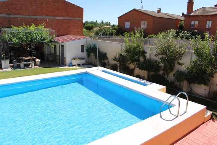 CHALET INDEPENDIENTE EN LAGUNA DE DUERO photo 0