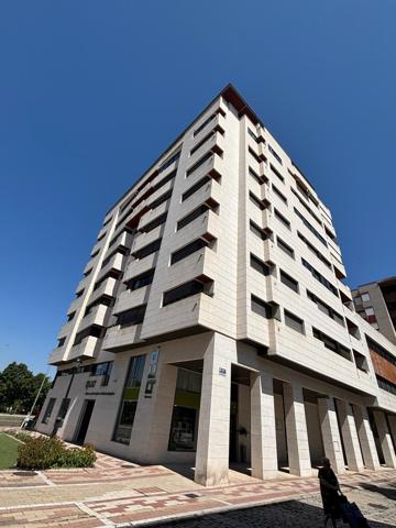 MAGNIFICA VIVIENDA en Plaza Juan de Austria photo 0