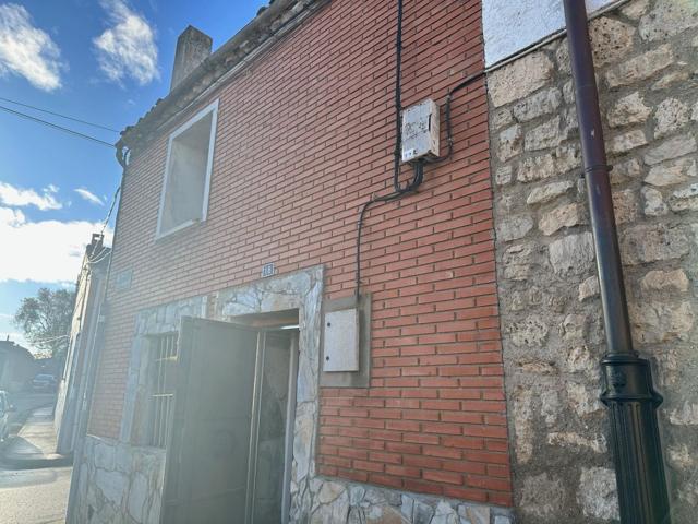 Casa en Cubillas de Santa Marta photo 0