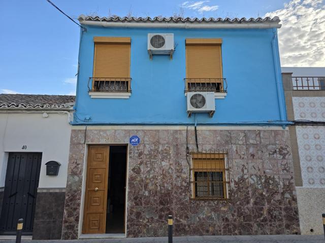 Casa En venta en Casco Antiguo, Puente Genil photo 0