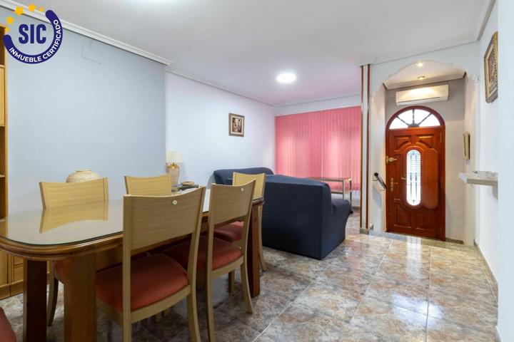Planta baja reformada en el corazón de Torrent – Un hogar versátil con mucho que ofrecer. photo 0