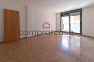 PISO SEMINUEVO CON 100 % FINANCIACIÓN, 3 HAB + 2 BAÑOS Y PARKING photo 0