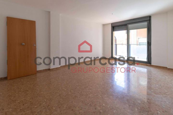 PISO SEMINUEVO CON 100 % FINANCIACIÓN, 3 HAB + 2 BAÑOS Y PARKING photo 0