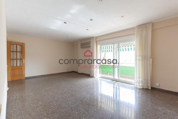 ESTUPENDO Y AMPLIO PISO EN CAMPANAR, actualmente alquilado, de 155 m2 photo 0