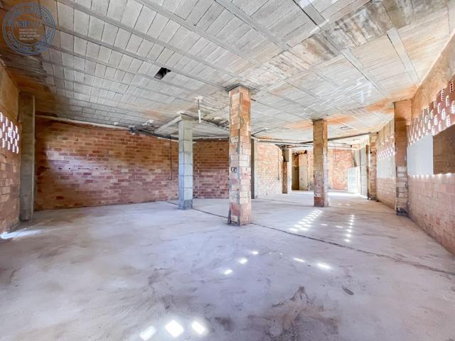Local comercial en Requena photo 0