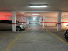 Plaza de Parking en el edificio La Harinera, Requena centro photo 0