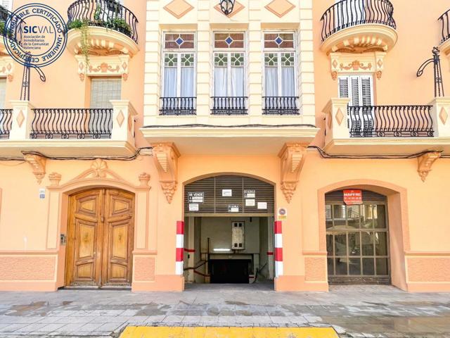 Plaza de Parking en el edificio La Harinera, Requena centro photo 0