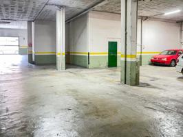 Amplia plaza de garaje en Venta con puerta automática photo 0