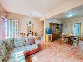 Casa en venta en Roma, Requena photo 0