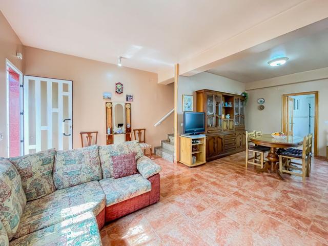 Casa en venta en Roma, Requena photo 0